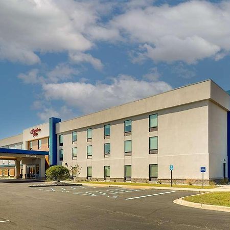 Hampton Inn 물트라이 외부 사진