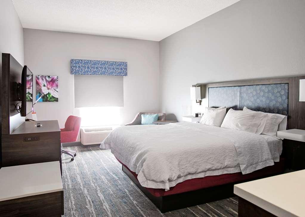 Hampton Inn 물트라이 객실 사진