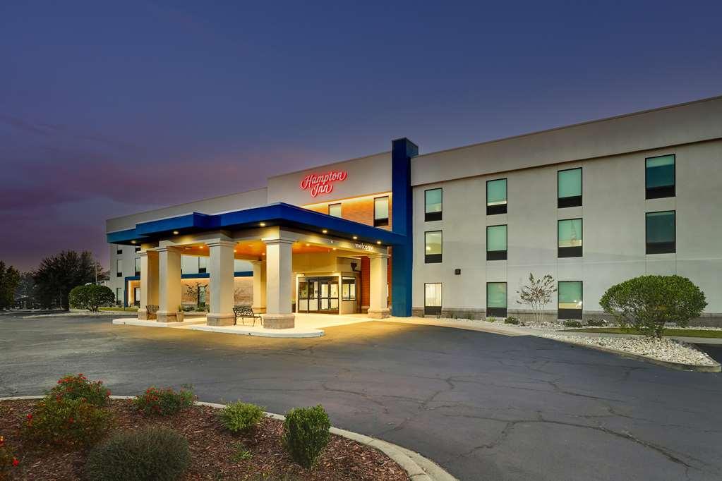 Hampton Inn 물트라이 외부 사진