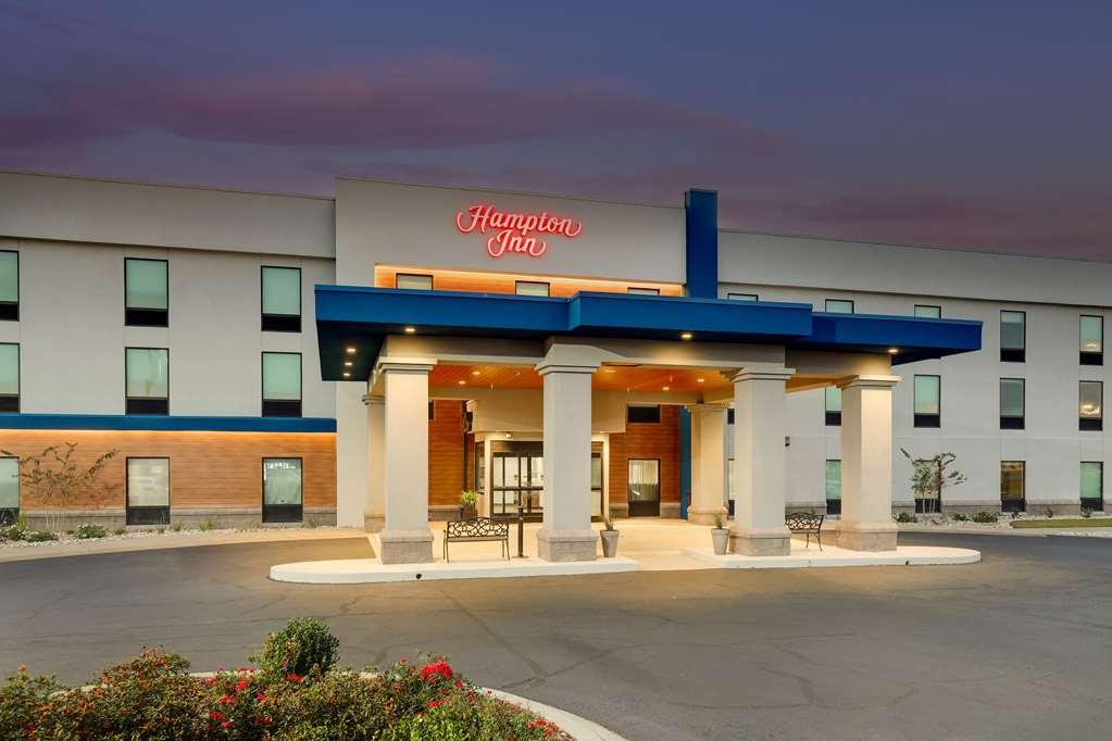 Hampton Inn 물트라이 외부 사진