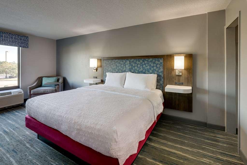 Hampton Inn 물트라이 객실 사진