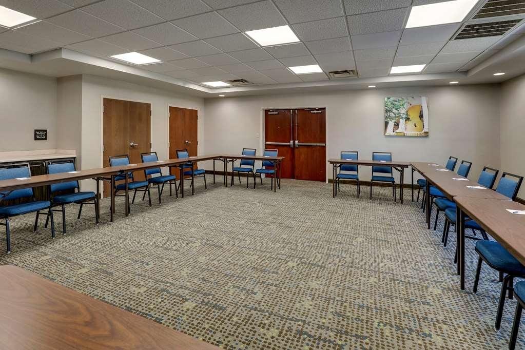 Hampton Inn 물트라이 시설 사진