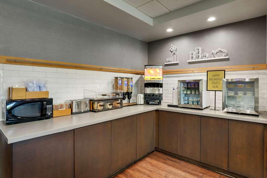 Hampton Inn 물트라이 레스토랑 사진