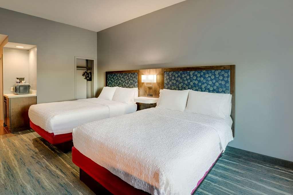 Hampton Inn 물트라이 객실 사진