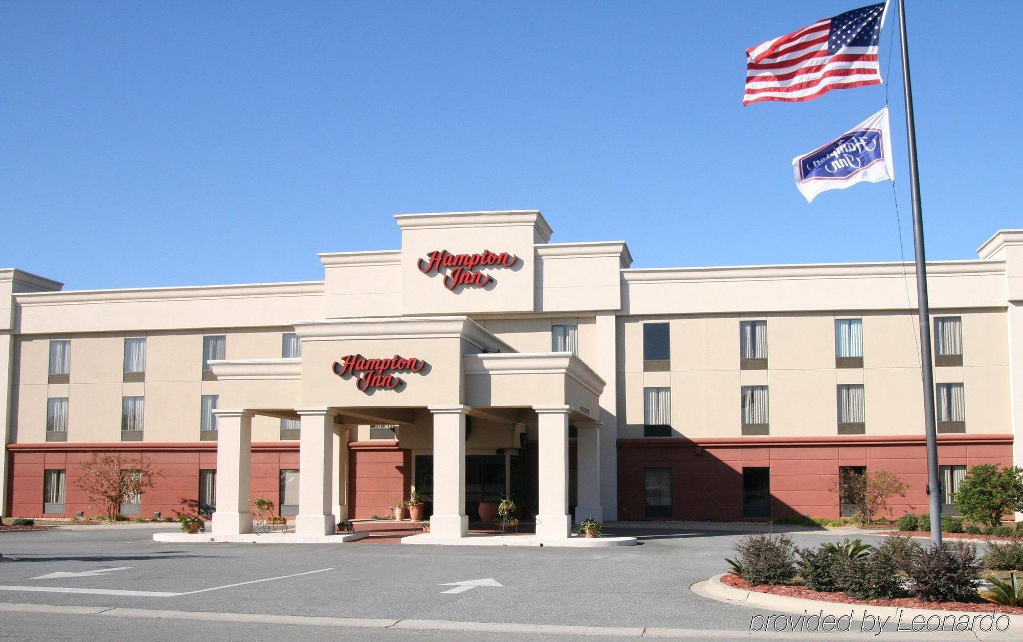 Hampton Inn 물트라이 외부 사진