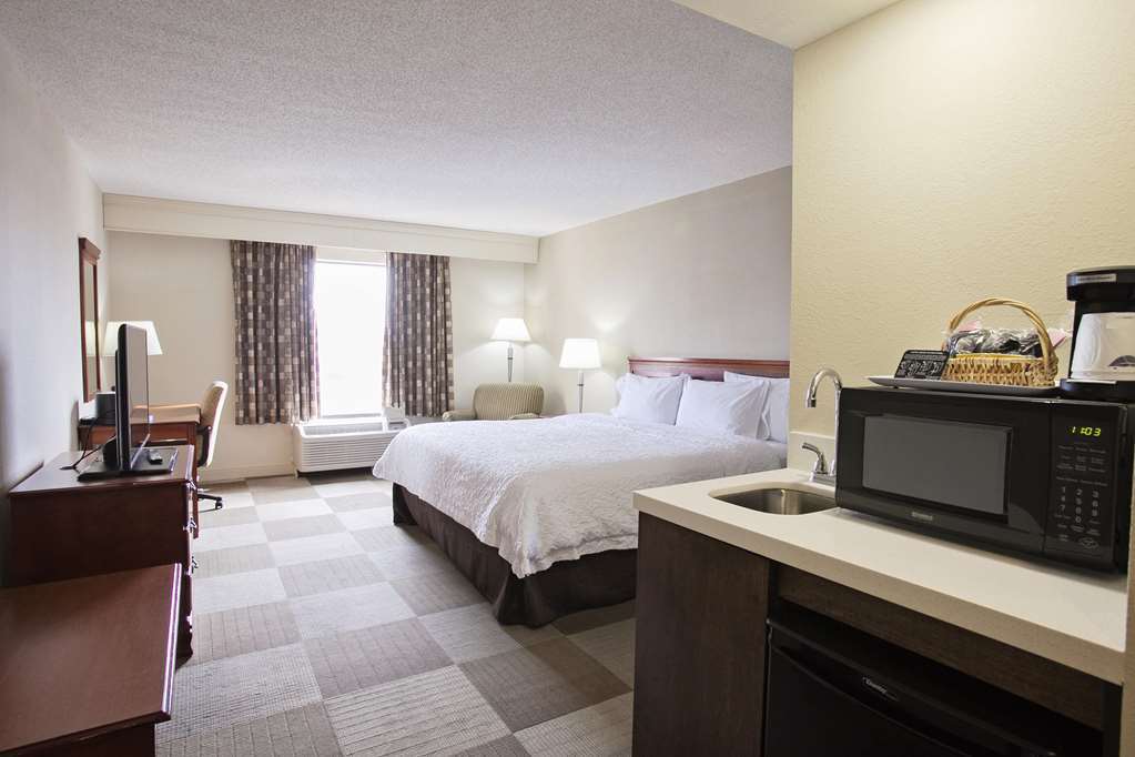 Hampton Inn 물트라이 객실 사진